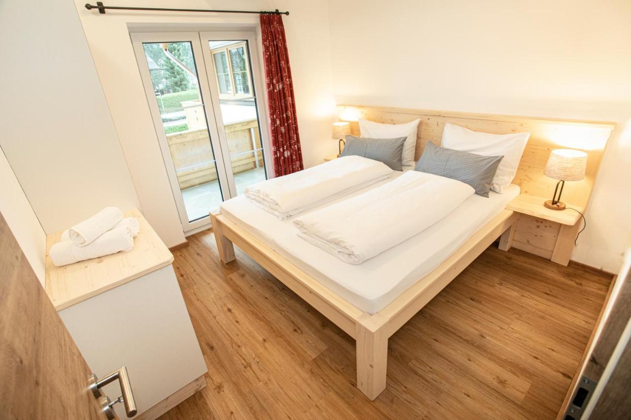 Ferienwohnungen "Zur Wally", Apartment Sauba Garmisch-Partenkirchen Eksteriør billede