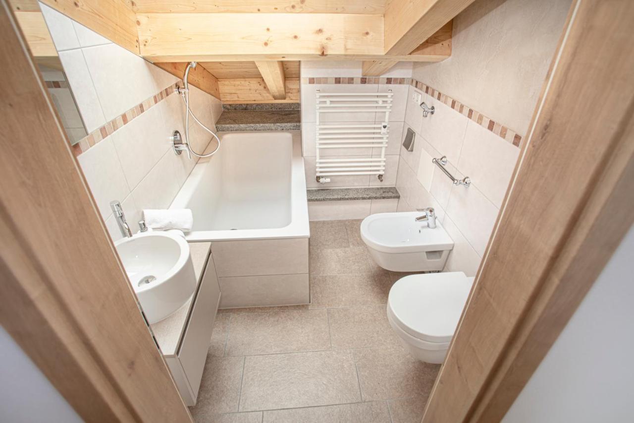 Ferienwohnungen "Zur Wally", Apartment Sauba Garmisch-Partenkirchen Eksteriør billede
