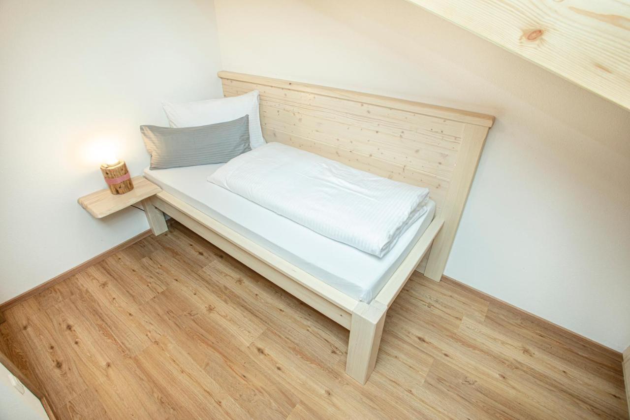 Ferienwohnungen "Zur Wally", Apartment Sauba Garmisch-Partenkirchen Eksteriør billede